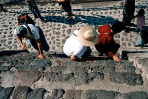 15.12.1995 - Steiler Abstieg von der Pirámide del Sol