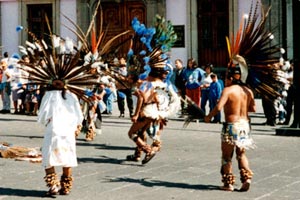 16.12.1995 - In der Nähe des Zócalo Tanzvorführung