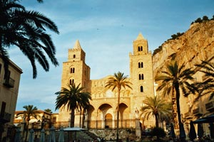 22.06.2004 - Cefalů - schöne Stadt östlich von Palermo
