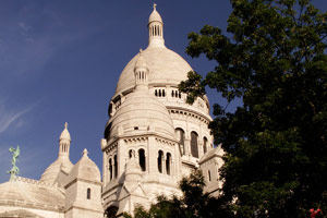 05-08-08 - Impressing basil at the Montmartre in Paris