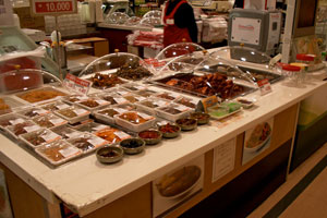 20.11.2009 - Leckeres Essen im Lotte Supermarkt