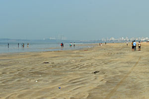 21.11.2015 - Juhu Beach im Nordwesten von Mumbai - hier wird oft Bollywood gedreht