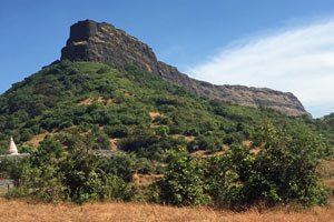 12-12-15 - Huge rock on the way to Lohgad Fort