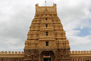 28.08.2016 - Sriranganathaswamy Tempel bei Srirangapatna kurz vor Mysore