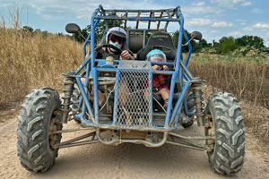 06.01.2026 - Buggy-Tour mit Kind im staubigen Gelände